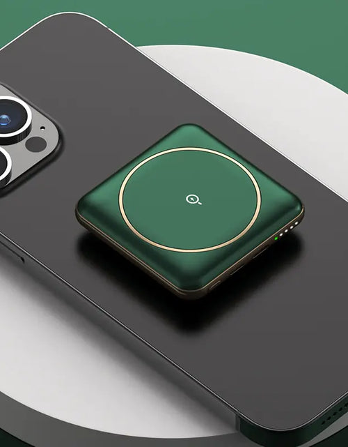 Load image into Gallery viewer, Magnetic Wireless Charger Power Bank
