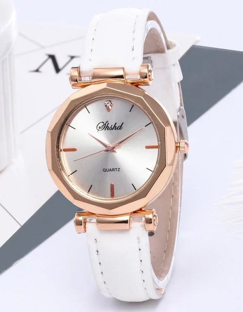 Load image into Gallery viewer, Fashion Women Leather Casual Watch
